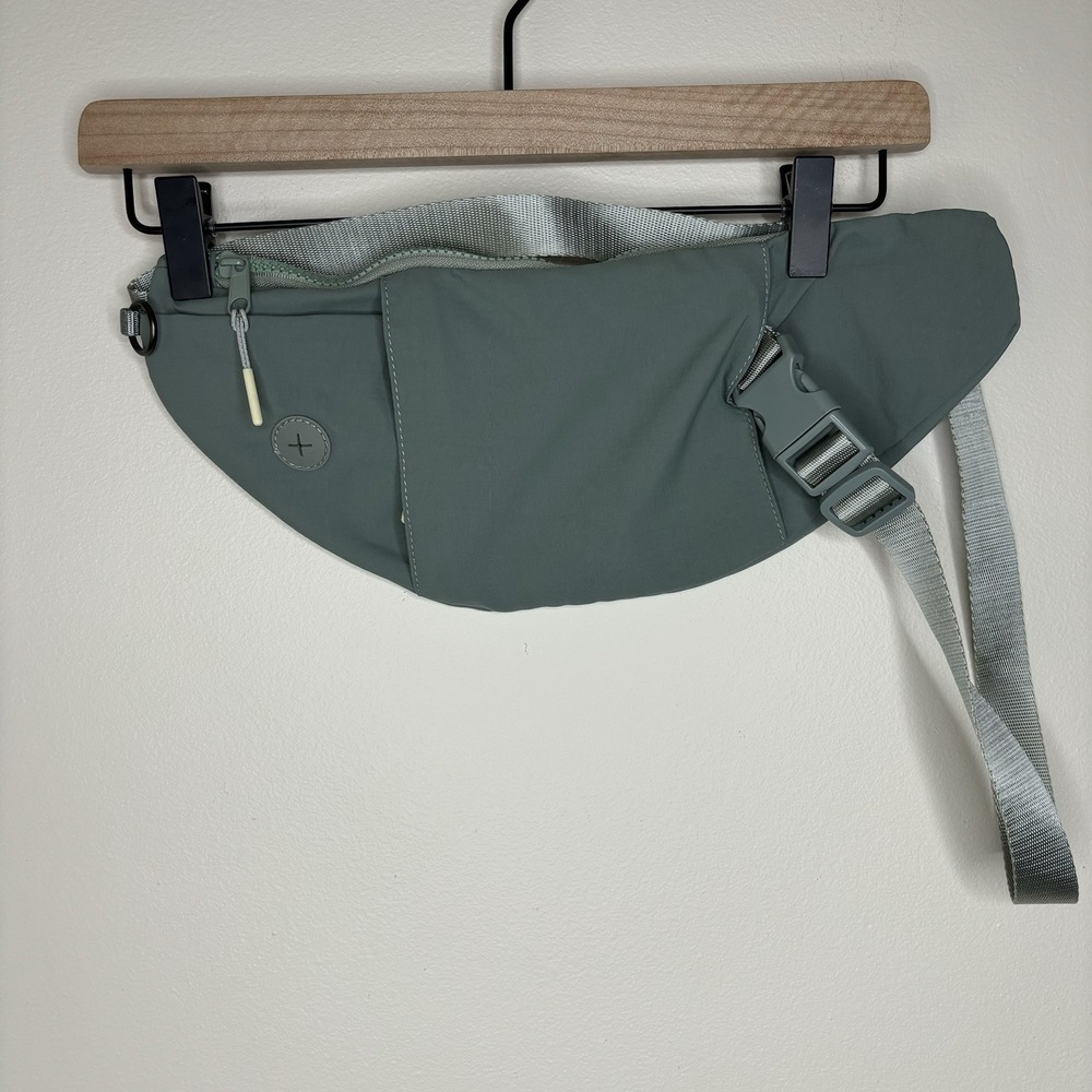 Top Paw Treat Carrier Belt Bag Dog Pet Adjustable Fanny Pack Green